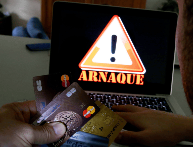 Arnaques en ligne : les brouteurs ont volé 484 millions de dollars en 2025 d’après Interpol