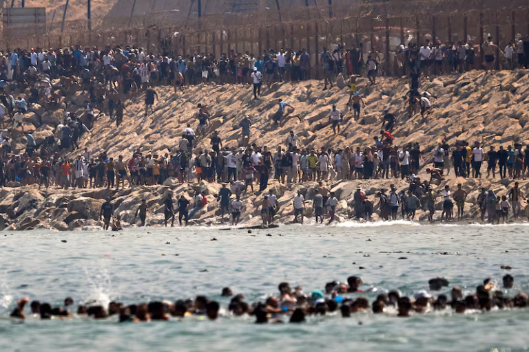 60 000 migrants ont franchi la frontière vers l’Espagne